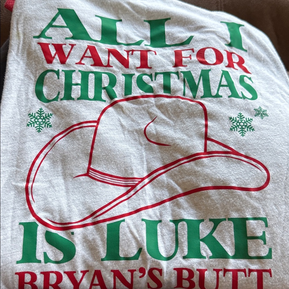 Christmas Graphic Tee with Cowboy Hat Design